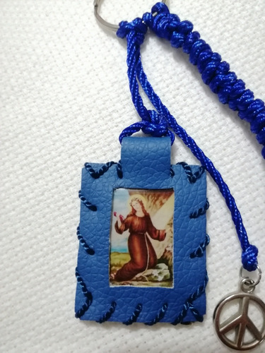 Imagen 3 de 4 de Recuerdos Llavero Escapulario En Semipiel. Imagen Religiosa