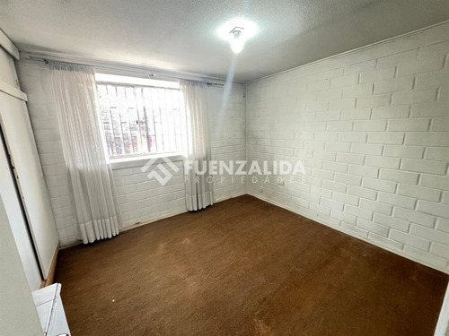 Casa Regularizada En Venta De 3 Dorm. En Quilicura