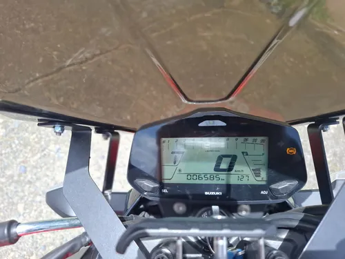 Suzuki Gixxer 150 Fi Abs 2025 Con Accesorios