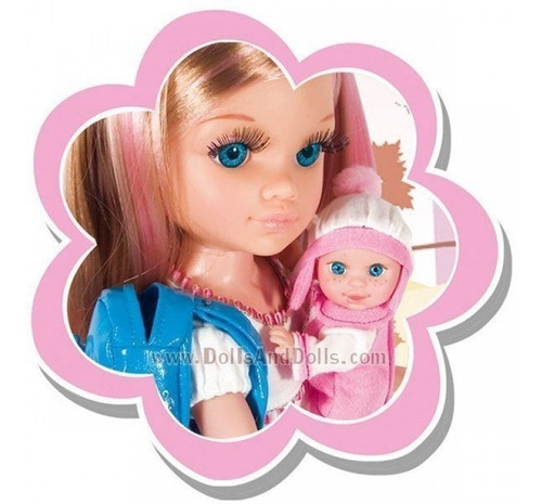 Nancy Pasea A Su Hermanita 6801