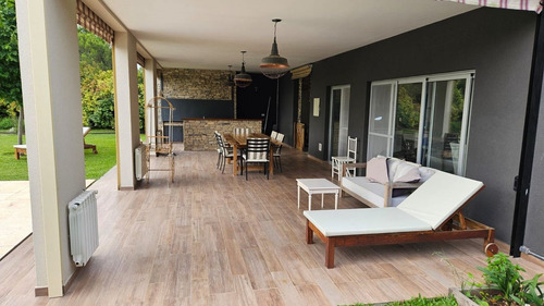 Casa 5 Amb Vta C. De Campo El Nacional Oportunidad