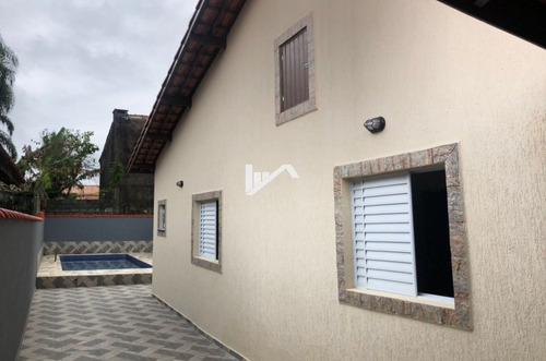Imagem 9 de 14 de Linda Casa Com Piscina À Venda Na Praia De Itanhaém