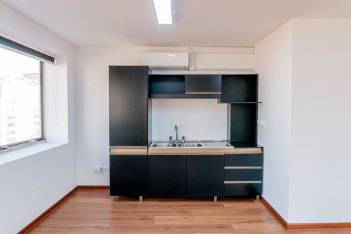 Impecable Oficina Planta Libre, 125 M2, Metro Los Leones