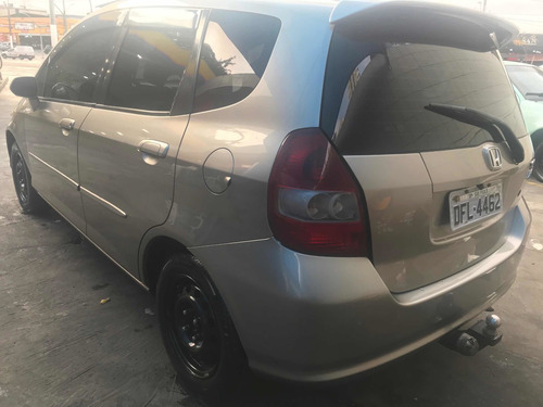 Imagem 2 de 11 de Honda Fit 2005 1.4 Lx 5p