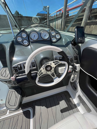 Imagen 2 de 11 de Quicksilver 2400 Año 2015 Con Volvo 270 Hp Y Pata Duoprop