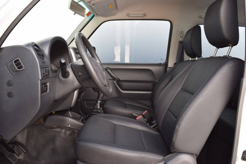 Imagem 8 de 9 de Suzuki Jimny 1.3 4all 4x4 16v Gasolina 2p Manual