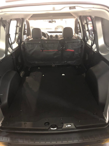 Imagen 14 de 14 de Ofertaa Kangoo Confort 5 As 1.6 2022 Con Gastos Incluidos Mf