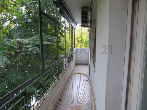 Imagen 1 de 21 de Departamento 4 Ambientes  Al Frente Con Balcon 2° Por Escalera