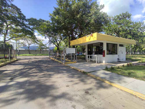 Para Clientes - Alquiler De Galpón En La Zona Industrial Municipal Sur (al)