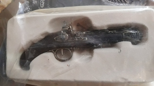 Imagen 2 de 3 de Pistola De La Epoca De Llave Pedernal Cabeza Dragon