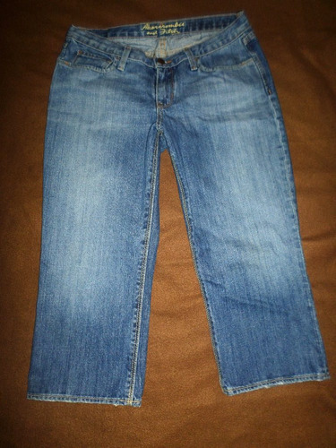 Capri Bebe, Abercrombie, Tallas 3/5/6 Mex 5/7 (Usado)
