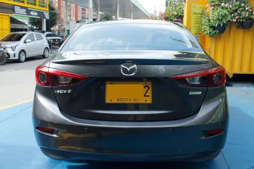 Mazda 3 2.0 Touring