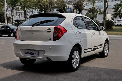 Imagem 2 de 9 de Jac J3 2015 1.5 16v S Jetflex 5p