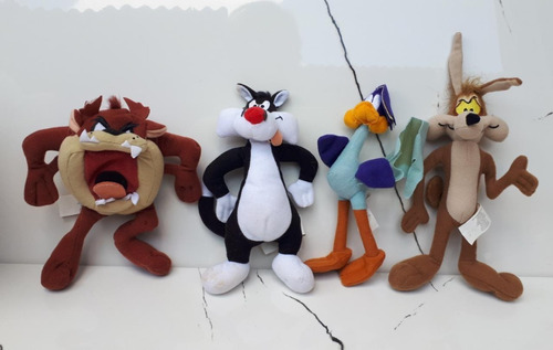 Pelúcia Looney Tunes Mcdonald's 4 Personagens
