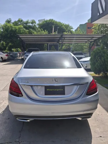 Mercedes-Benz C200 2.0 Avantgarde
