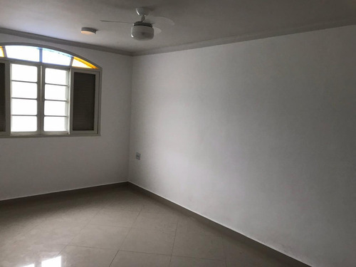 Imagem 9 de 14 de Sobrado Com 4 Quartos,2 Suíte,4 Vagas De Garagem 832