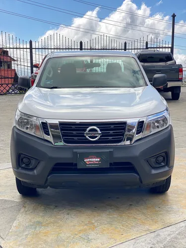 Pick Up Nissan A Gasolina