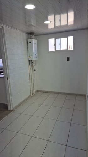 Arriendo Hermosa Casa En Condomino Buin