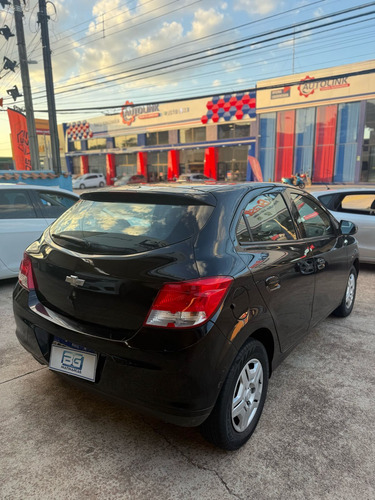 Chevrolet Onix ONIX HATCH LT 1.0 8V FlexPower 5p Mec.