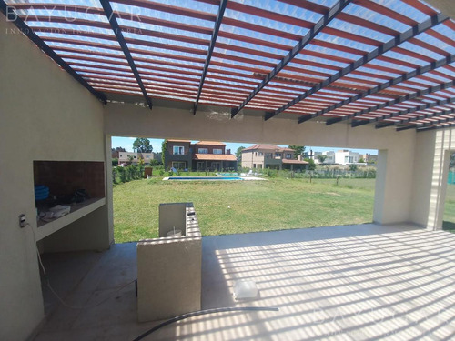 Imagen 10 de 22 de Venta Oportunidad! - Casa A Estrenar En Altos De Campo Grande - Bayugar Negocios Inmobiliarios