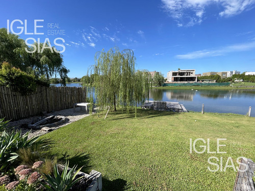 Casa Al Lago En Venta San Rafael, Villanueva