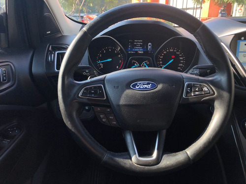 Imagen 10 de 15 de Ford Escape 2017 2.0 Titanium Ecoboost At
