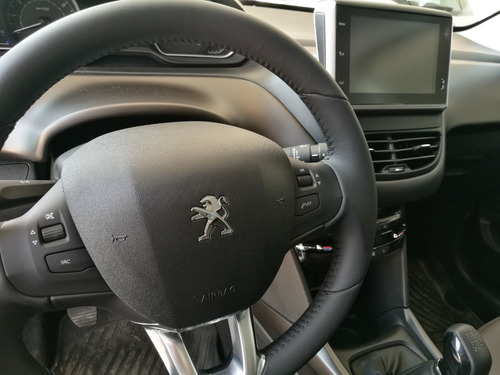 Peugeot 2008 1.6 Feline 0km