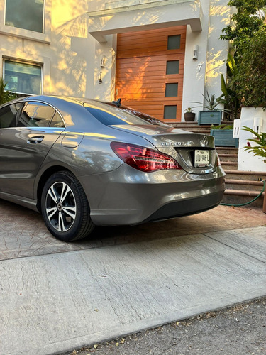 Mercedes-Benz Clase CLA 1.6 200 Cgi Mt