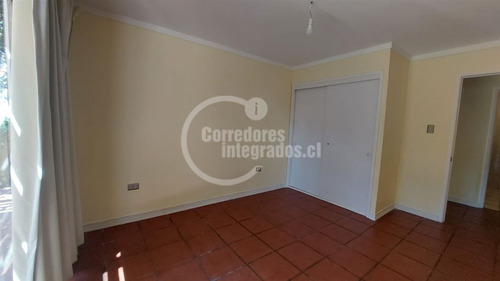 Excelente Casa En Venta De 5 Dormitorios En Santo Domingo