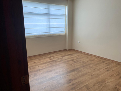 Rento Hermoso Departamento, Muy Seguro En Ibarra