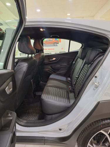 Fiat FASTBACK 1.3 T270 At6