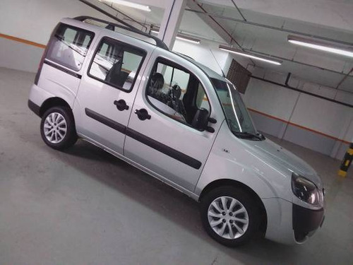 Imagem 5 de 9 de Fiat Doblò 1.8 Mpi Essence 7l 16v Flex 4p Manual