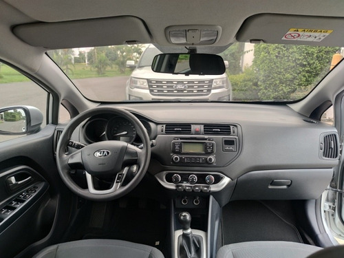 Kia Rio 2015 1.2 4 P