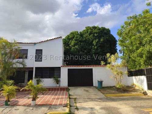 Elisa Castellano Vende Hermosa Casa En Este De Barquisimeto Lara  