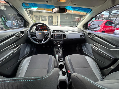 Chevrolet Onix Joy Black