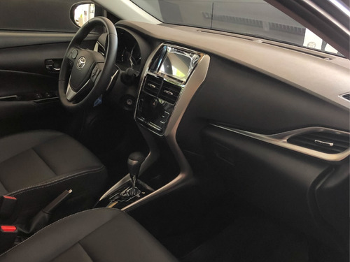 Imagen 13 de 18 de Toyota Yaris 4p Xls Cvt My 2022 Reserva De Cupo Mr
