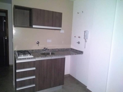 Imagen 4 de 5 de Monoambiente En Pichincha Con Amenities