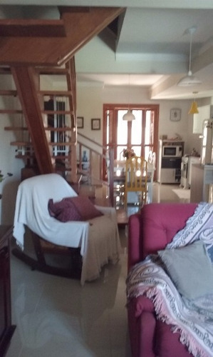 Casa Em Guarujá Com 3 Dormitórios - Mi15902