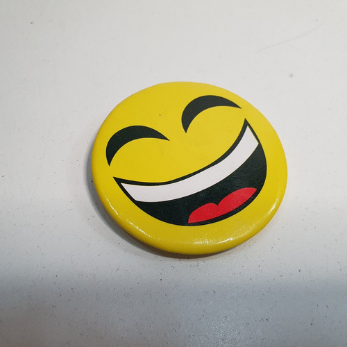 Pin Emoji - Emoticon Smile - Sonrisa