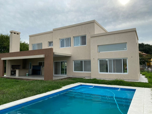 Casa En Alquiler Con Muebles - 4 Dormitorios - San Matias