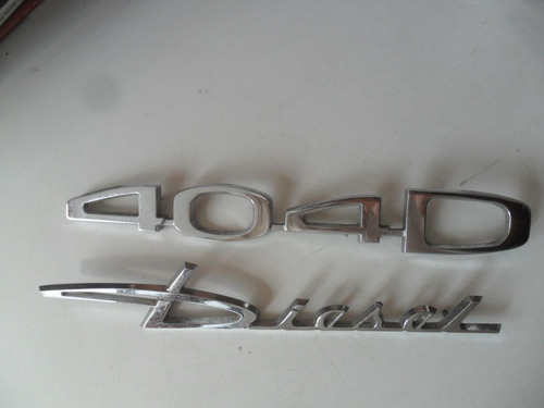 Lote 2 Insignia Peugeot 404 Diesel Auto Antiguo 504 Metal