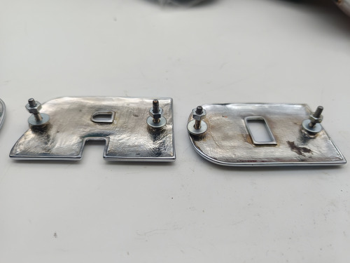 Emblema Letra Capo Ford F100 Twin Beam 68 - 71 Brasil