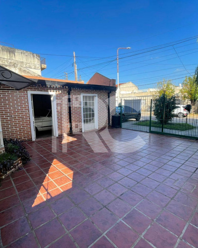 Casa En Venta De 4 Ambientes Zona De Aldo Bonzi