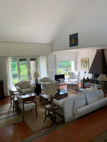 Venta Casa 4 Dormitorios, Brava, Punta Del Este -ref:2446