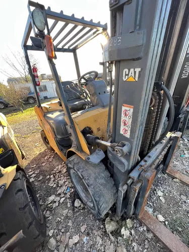Autoelevador Cat Dp30nm 3000kg Diesel Torre Triple C/desp