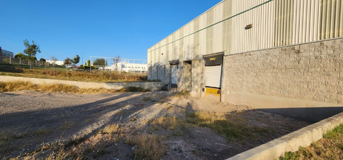 Nave Industrial En Parque El Marqués