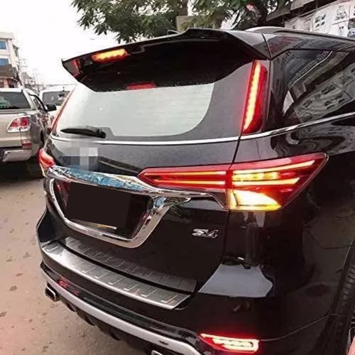 Luces En Neón Bajantes Compuerta Fortuner 2017-2020 New
