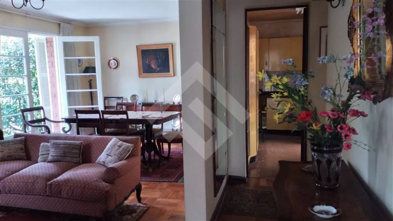 Casa En Venta De 4 Dorm. En Las Condes