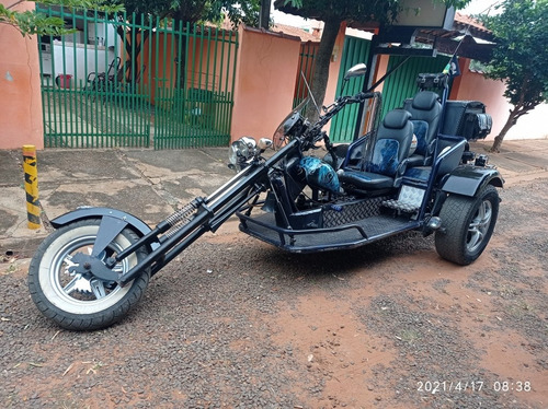 Bueno Triciclo Rc-01 Três Lugares
