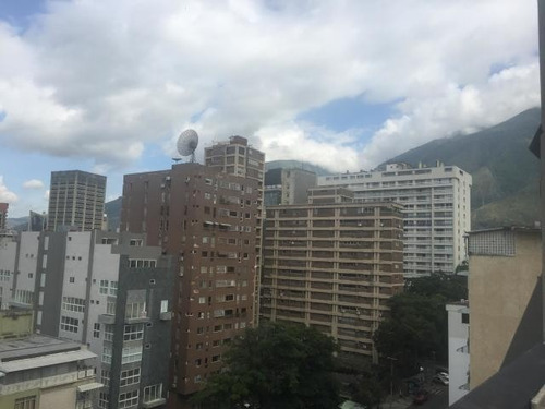 Imagen 11 de 14 de Ph Duplex En Venta En Los Palos Grandes, Caracas. Código 21-7257 Mvg